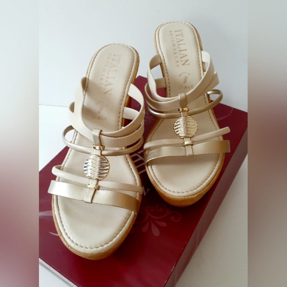 Italian Shoemakers Cream Sandals with Elegant Straps